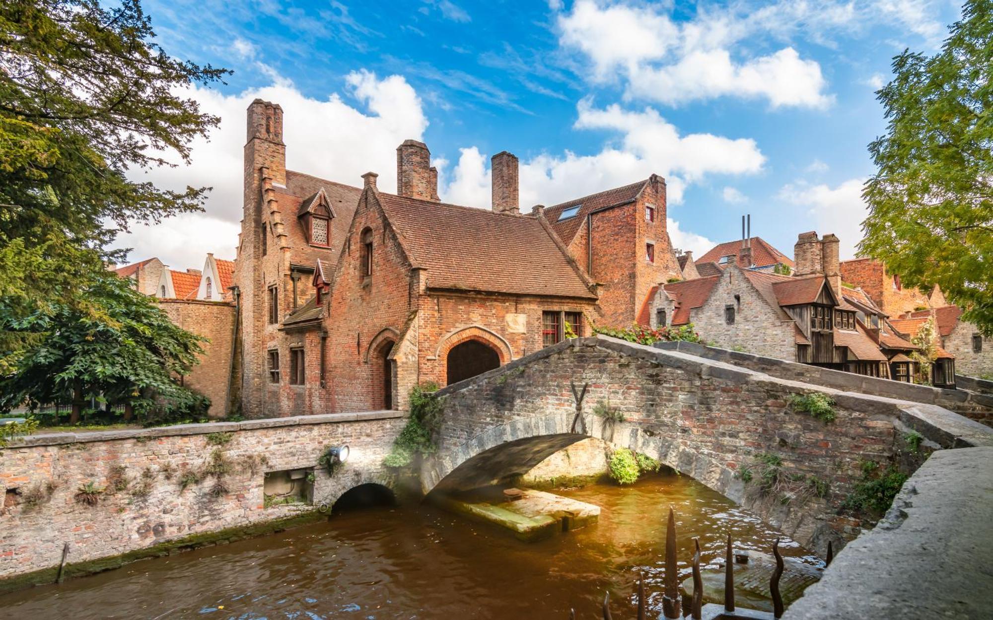 Gillis Eight By Romy&Travis Hotel Bruges Exterior photo