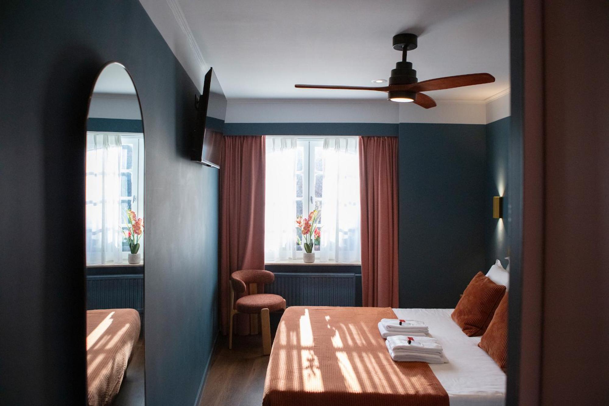 Gillis Eight By Romy&Travis Hotel Bruges Exterior photo